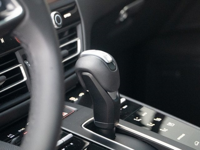 2025 Porsche Macan S