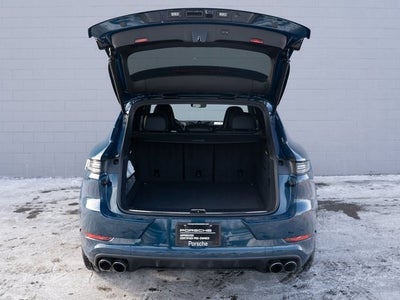 2025 Porsche Cayenne S