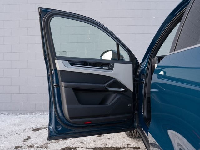 2025 Porsche Cayenne S