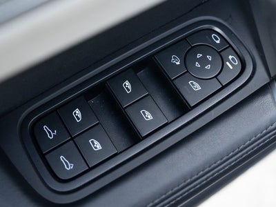 2025 Porsche Cayenne S