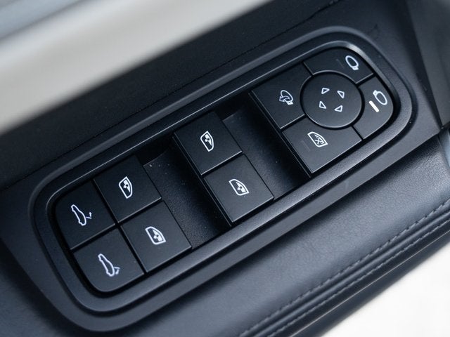 2025 Porsche Cayenne S