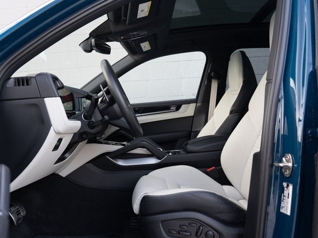 2025 Porsche Cayenne S