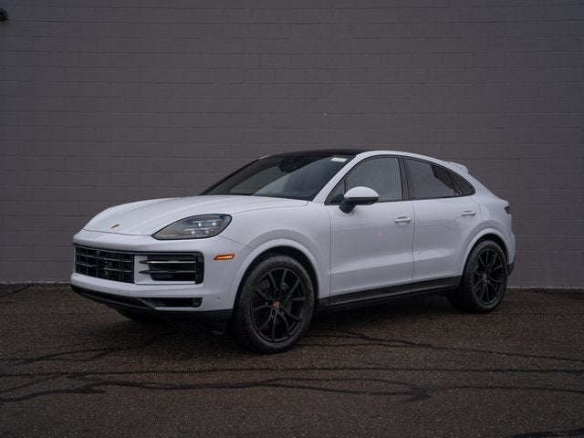2025 Porsche Cayenne Base