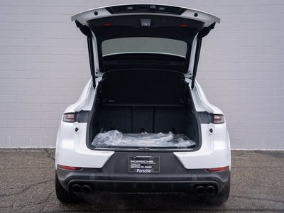2025 Porsche Cayenne Base