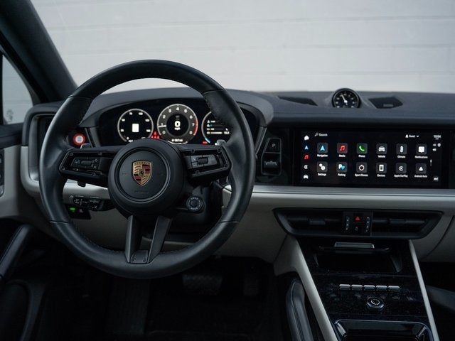 2025 Porsche Cayenne Base