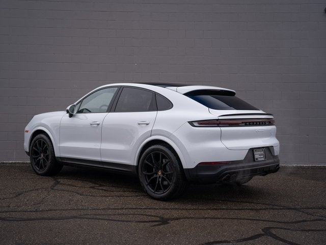 2025 Porsche Cayenne Base