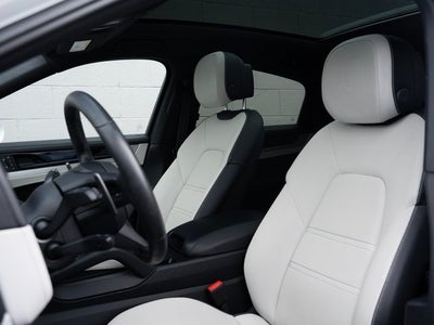 2025 Porsche Cayenne Base