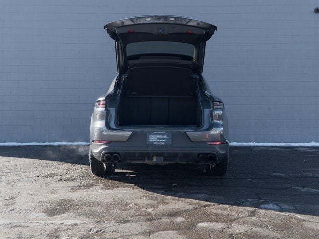 2025 Porsche Cayenne Base