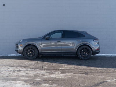 2025 Porsche Cayenne Base