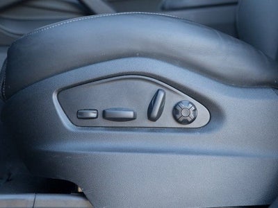 2025 Porsche Cayenne Base