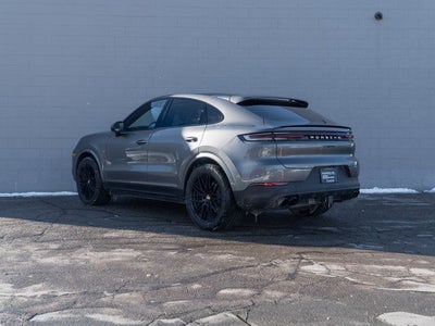2025 Porsche Cayenne Base