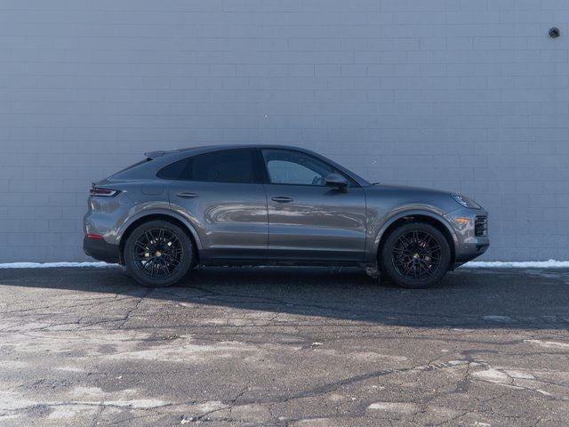 2025 Porsche Cayenne Base