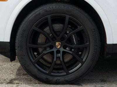 2025 Porsche Cayenne Base
