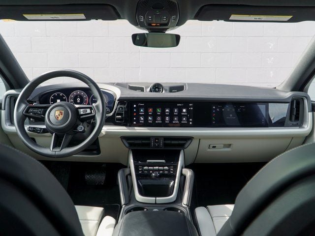 2025 Porsche Cayenne Base