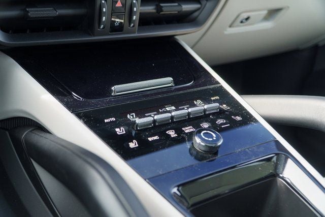 2025 Porsche Cayenne Base