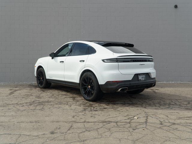 2025 Porsche Cayenne Base