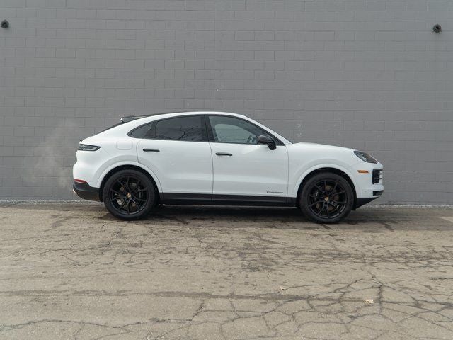 2025 Porsche Cayenne Base