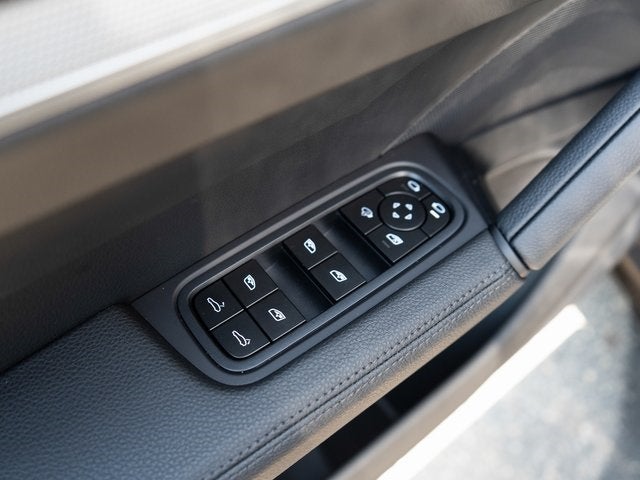 2025 Porsche Cayenne Base