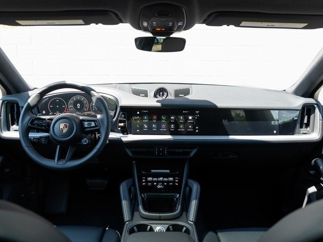 2025 Porsche Cayenne Base