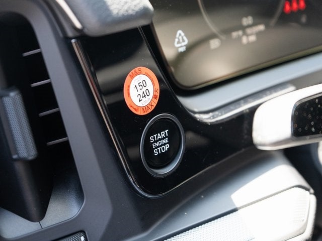 2025 Porsche Cayenne Base