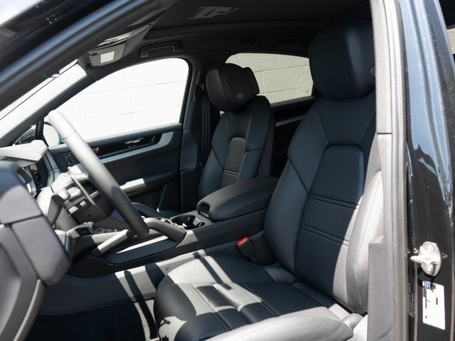 2025 Porsche Cayenne Base