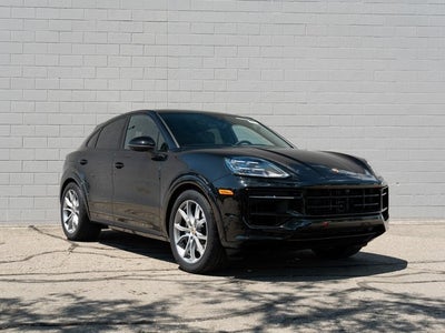 2025 Porsche Cayenne Base