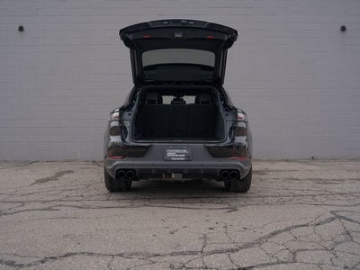 2023 Porsche Cayenne S