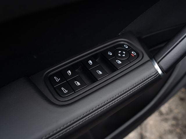 2023 Porsche Cayenne S