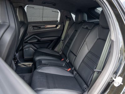 2024 Porsche Cayenne Turbo GT