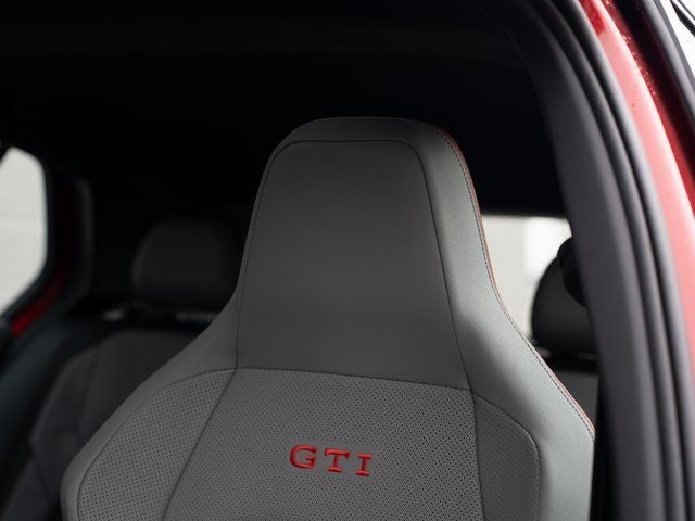 2025 Volkswagen Golf GTI 2.0T SE