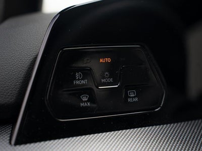 2025 Volkswagen Golf GTI 2.0T SE