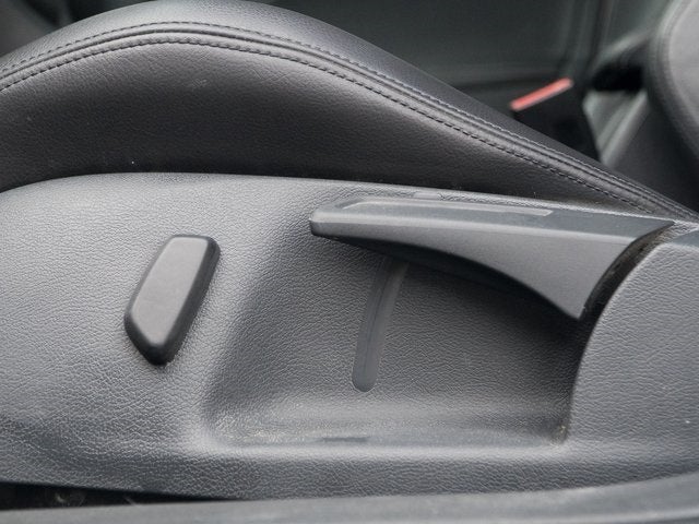 2013 Volkswagen Golf R R 4Motion