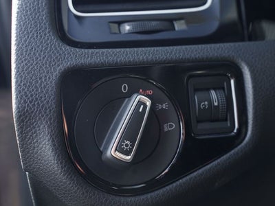 2017 Volkswagen Golf R DCC & Navigation 4Motion 4Motion