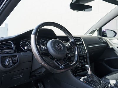 2017 Volkswagen Golf R DCC & Navigation 4Motion 4Motion