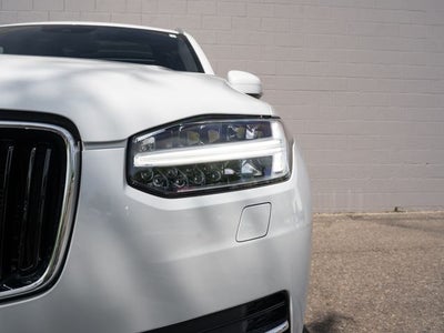2018 Volvo XC90 T6 Momentum