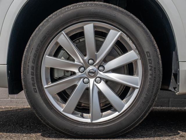 2018 Volvo XC90 T6 Momentum
