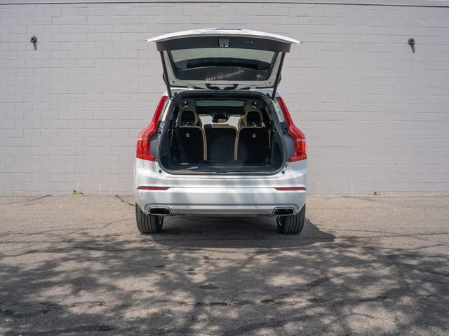 2018 Volvo XC90 T6 Momentum