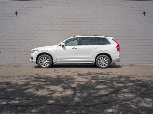 2018 Volvo XC90 T6 Momentum