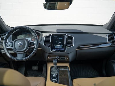 2018 Volvo XC90 T6 Momentum