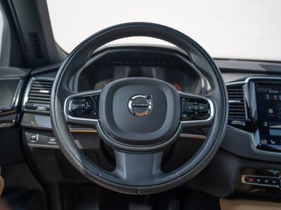 2018 Volvo XC90 T6 Momentum