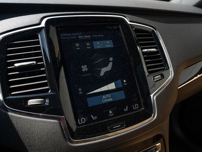 2018 Volvo XC90 T6 Momentum