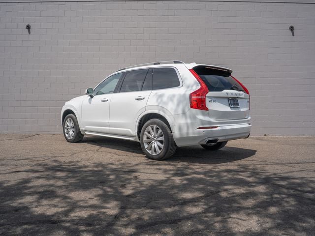2018 Volvo XC90 T6 Momentum