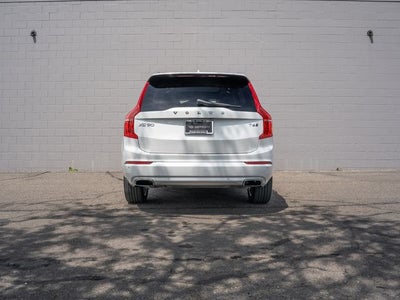 2018 Volvo XC90 T6 Momentum