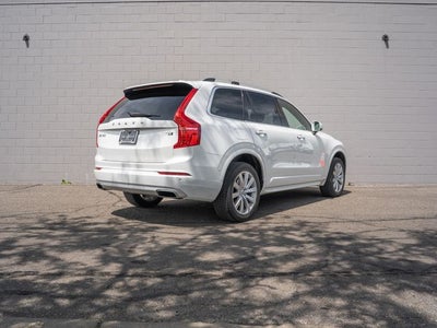 2018 Volvo XC90 T6 Momentum