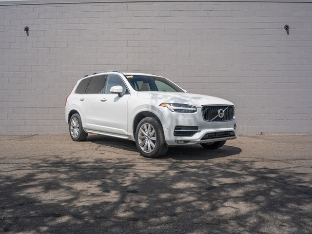 2018 Volvo XC90 T6 Momentum