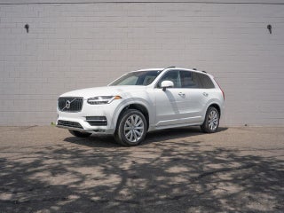 2018 Volvo XC90 T6 Momentum